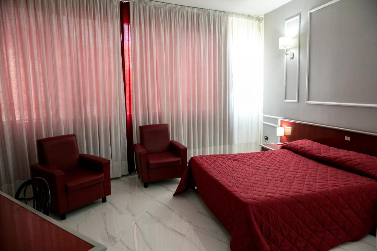 Hotel Sica Montecorvino Rovella Zewnętrze zdjęcie